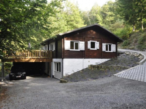 Cosy Chalet in Odeigne with Jacuzzi Manhay